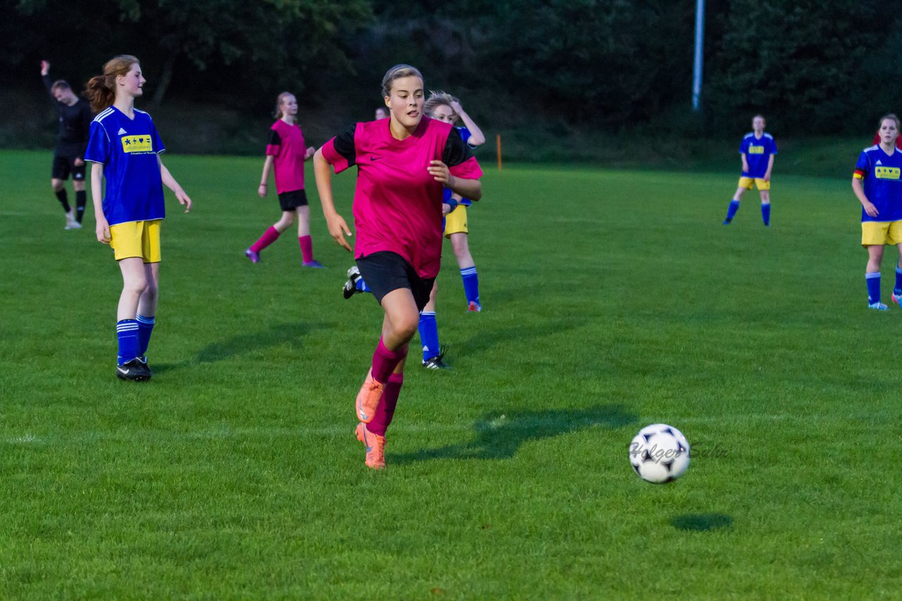 Bild 266 - B-Juniorinnen TSV Gnutz o.W. - SV Wahlstedt : Ergebnis: 1:1